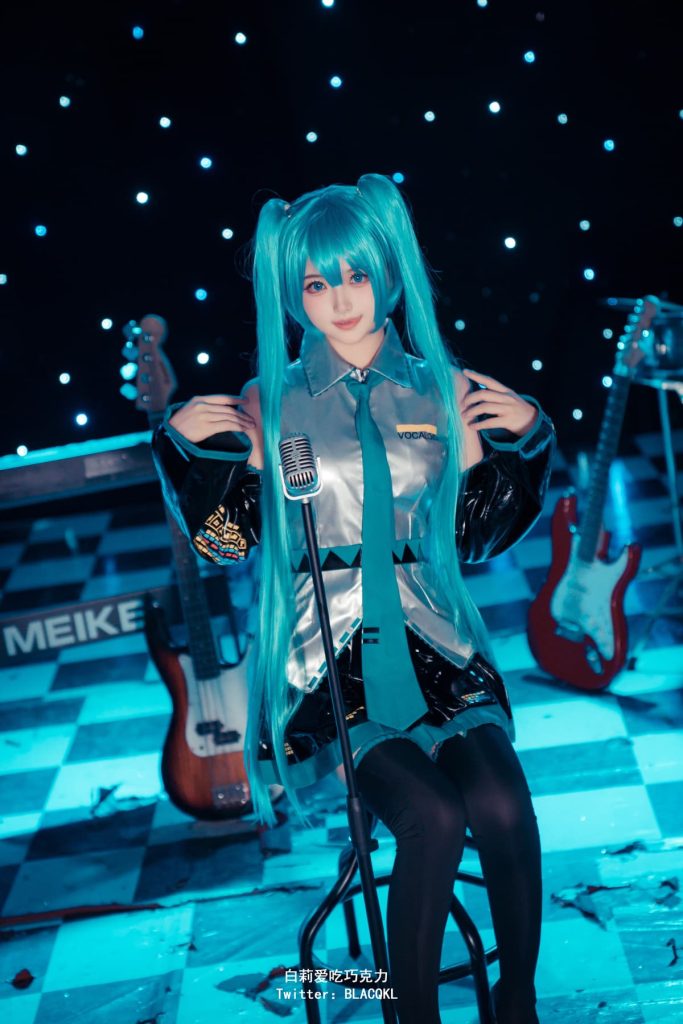 白莉爱吃巧克力 Miku (3)