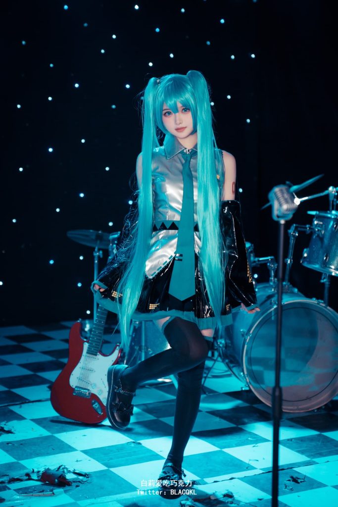 白莉爱吃巧克力 Miku (9)
