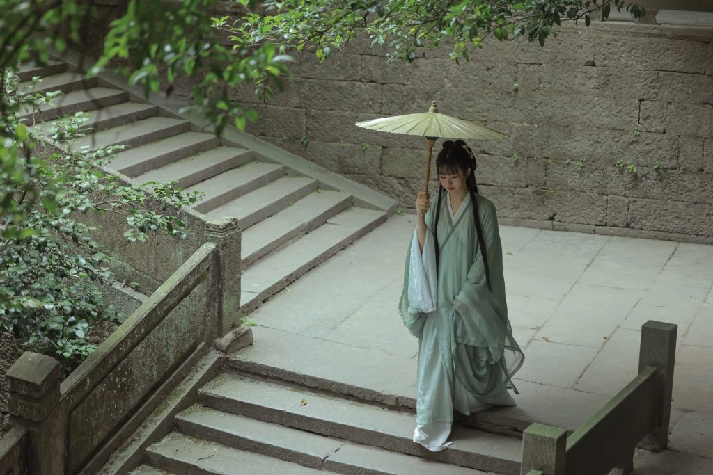 白莉爱吃巧克力 原理猪 古风汉服 (1)