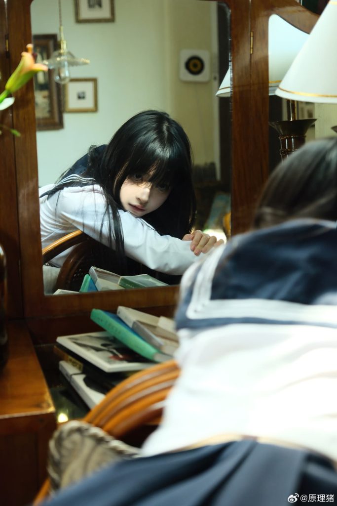 白莉爱吃巧克力 原理猪 闺房JK (11)