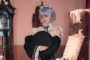 白莉爱吃巧克力 蕾姆女仆装封面